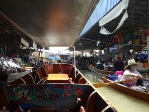 damnoen saduak floating market